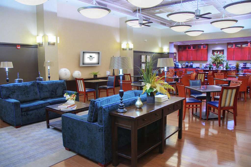 โฮมวูดสวีทบายฮิลตัน อินดีแอนาโพลิสดาวน์ทาวน์โฮเต็ล Hotel อินเดียนาโพลิส ร้านอาหาร รูปภาพ